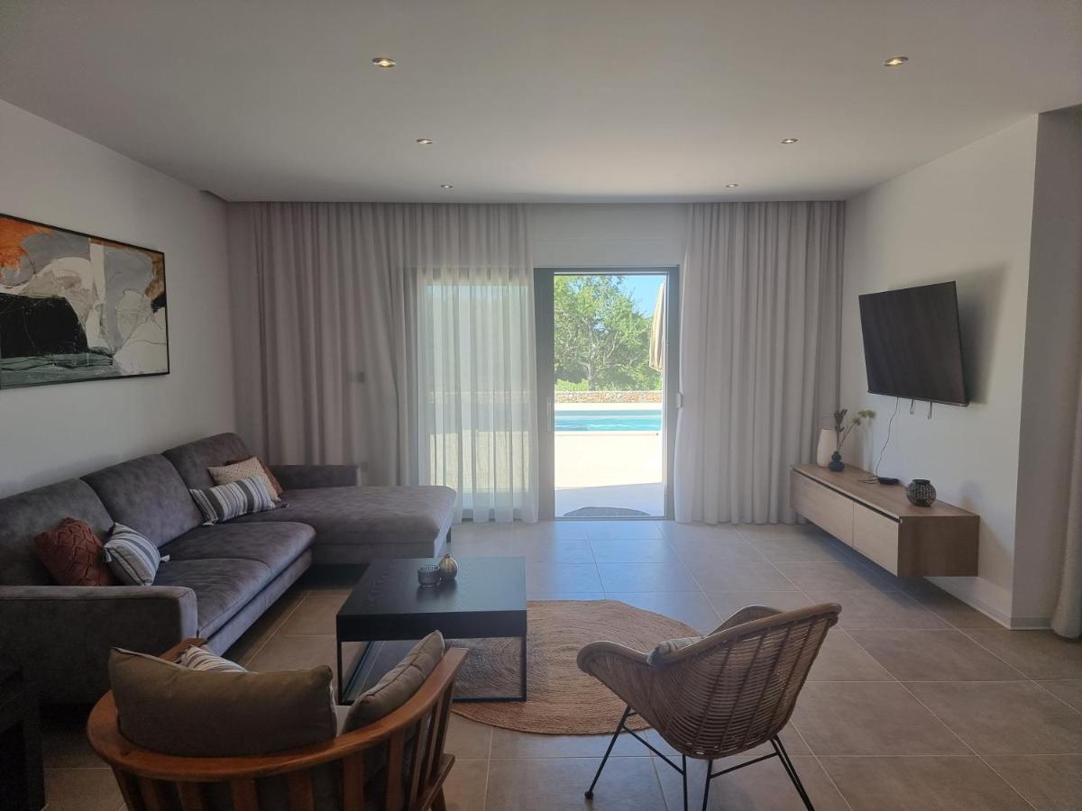 Luxury Villa Serena 2022 - With Heated Pool Cukrici エクステリア 写真