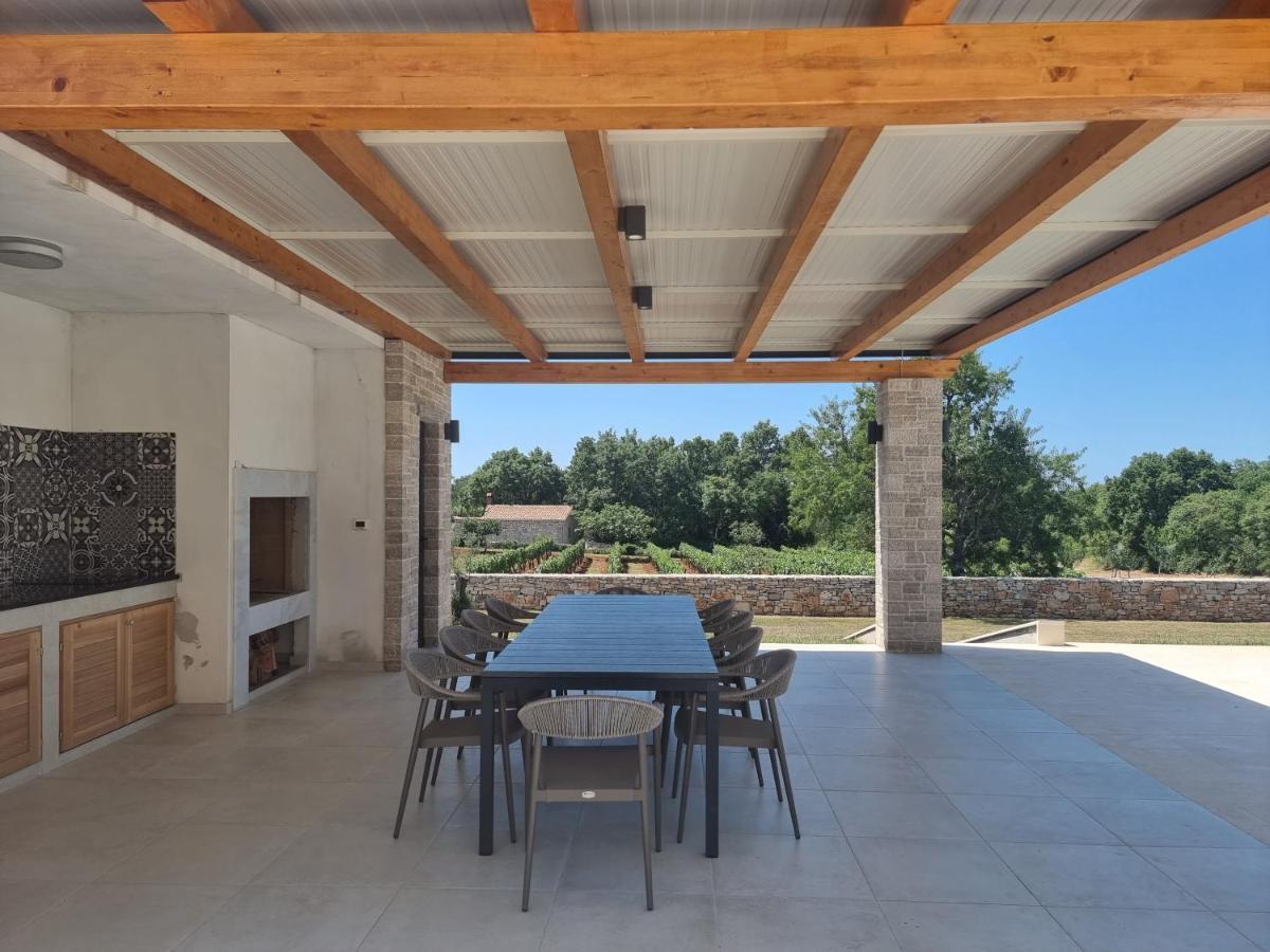 Luxury Villa Serena 2022 - With Heated Pool Cukrici エクステリア 写真