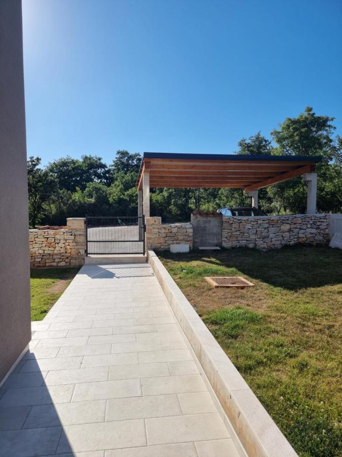 Luxury Villa Serena 2022 - With Heated Pool Cukrici エクステリア 写真