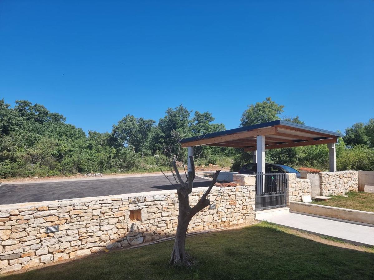 Luxury Villa Serena 2022 - With Heated Pool Cukrici エクステリア 写真